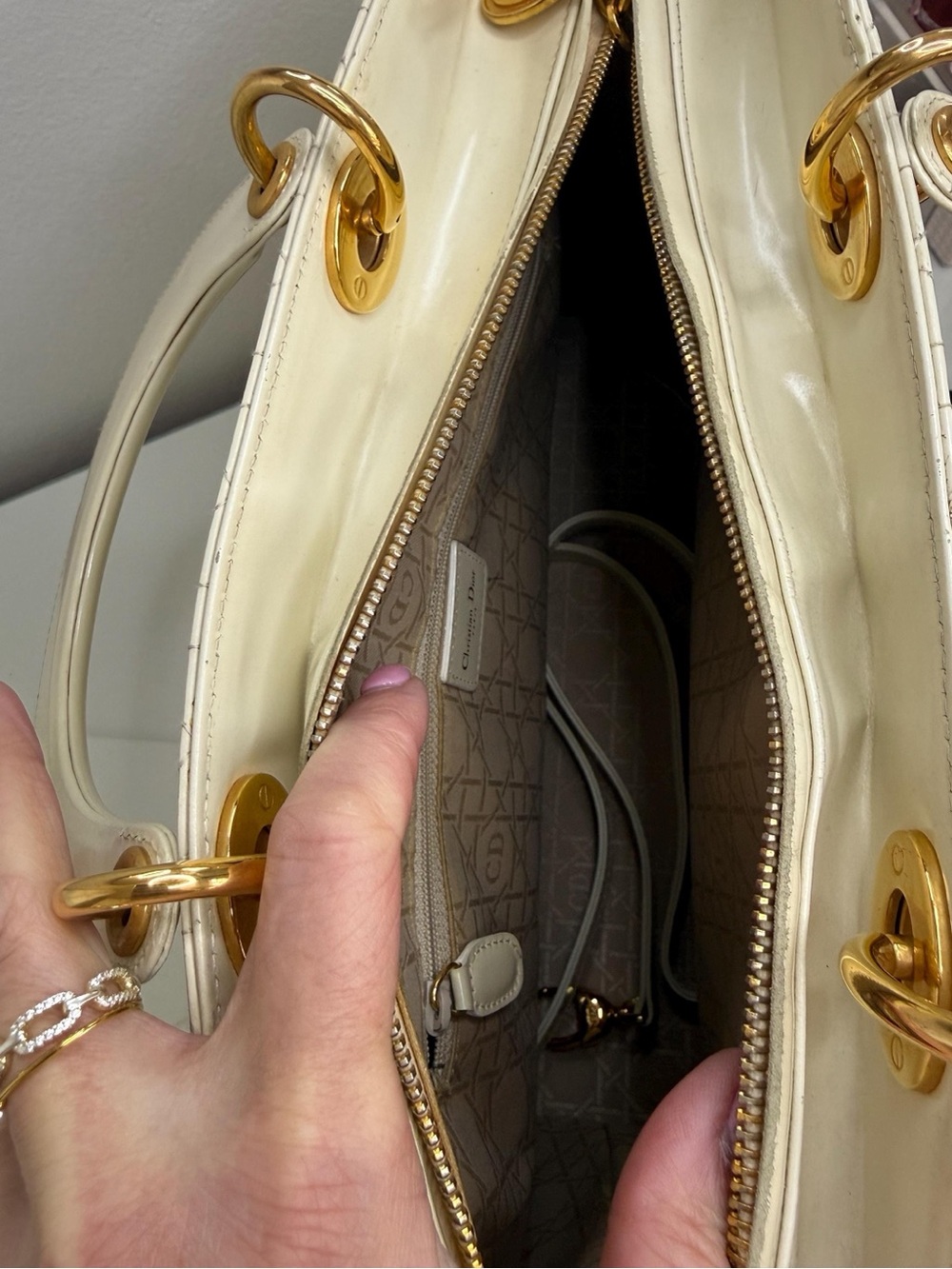 Christian Dior Vintage Lady Dior Large Cream Patent Leather Handbag - Picture 12 of 15